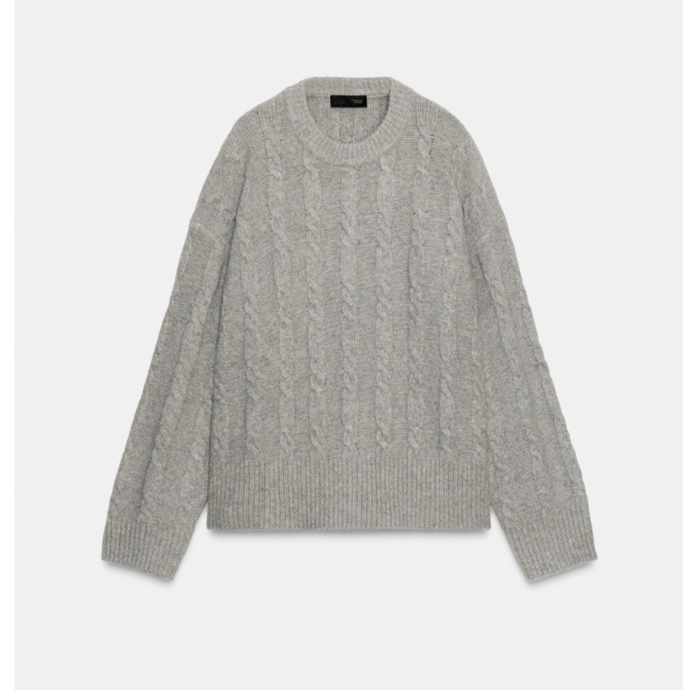 Zara NWT Slouchy Cable Knit Sweater